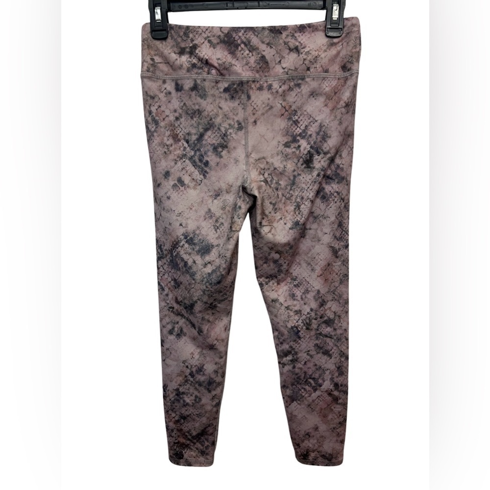 Evolution & Creation Athletic Yoga Leggings